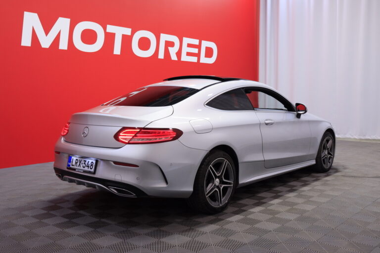 Mercedes-Benz - C - 220 d Coupé 4Matic A Business AMG // Webasto / Distronic+ / Burmester / Panorama / ILS / Blis / Ruskea nahkasisusta / - Coupe