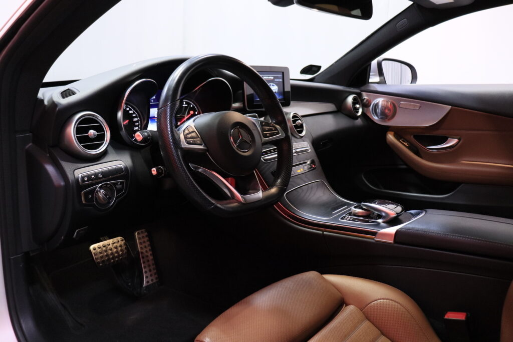 Mercedes-Benz - C - 220 d Coupé 4Matic A Business AMG // Webasto / Distronic+ / Burmester / Panorama / ILS / Blis / Ruskea nahkasisusta / Mercedes-Benz - C - 220 d Coupé 4Matic A Business AMG // Webasto / Distronic+ / Burmester / Panorama / ILS / Blis / Ruskea nahkasisusta / - Coupe