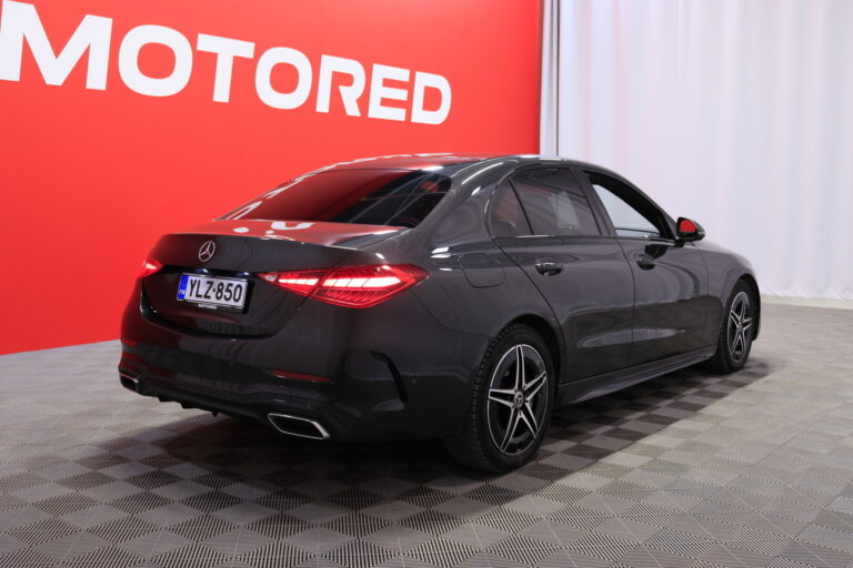 Mercedes-Benz - C - 300 e A Business AMG / DTR Pro / Digital Light / Koukku / MBUX Navi Premium / 360° / - Sedan