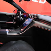 Mercedes-Benz - C - 300 e A Business AMG / DTR Pro / Digital Light / Koukku / MBUX Navi Premium / 360° / - Sedan