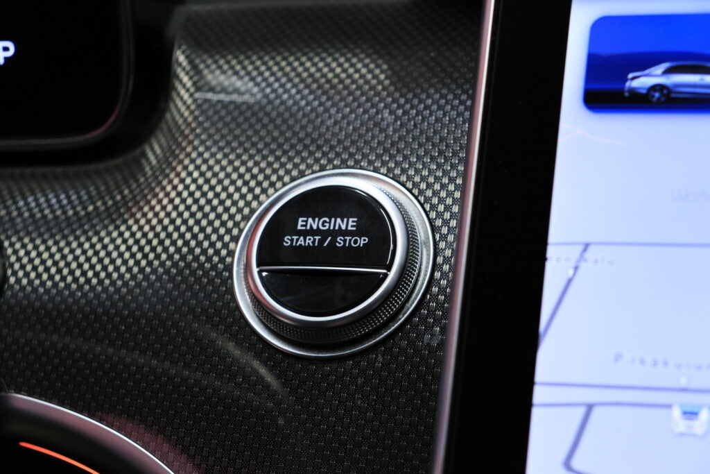 tuotekuva-Mercedes-Benz-C-YLZ-850-2026-04-09-150005-20 tuotekuva-Mercedes-Benz-C-YLZ-850-2026-04-09-150005-20