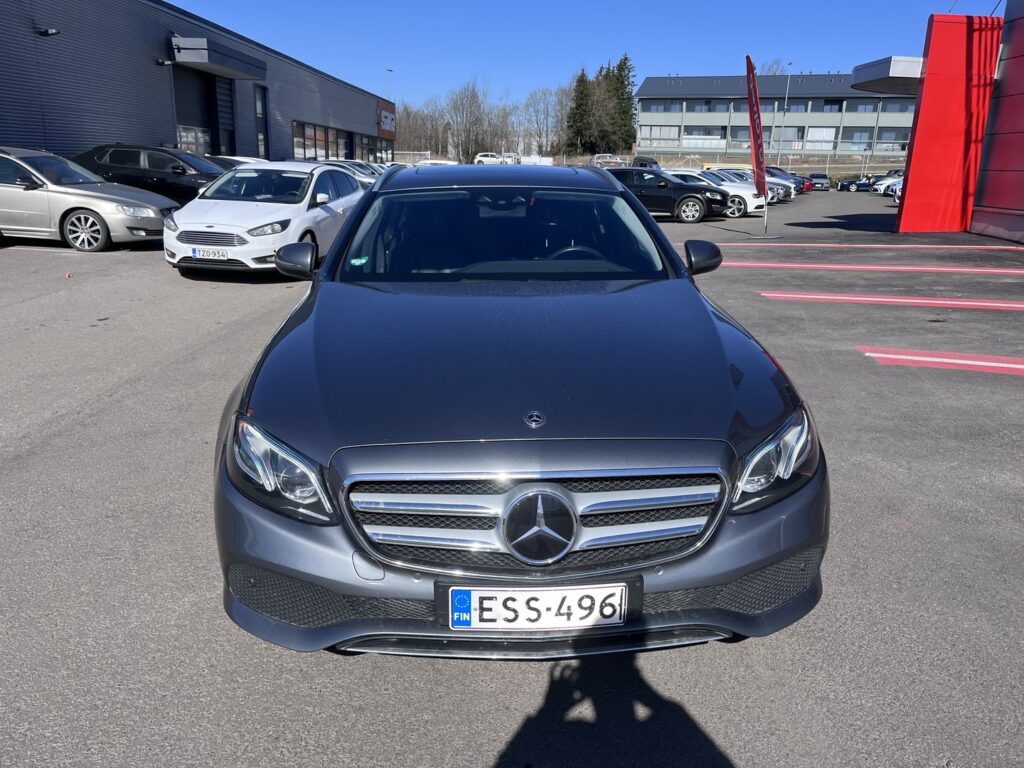 Mercedes-Benz - E - 350d T A Avantgarde Mercedes-Benz - E - 350d T A Avantgarde - Farmari