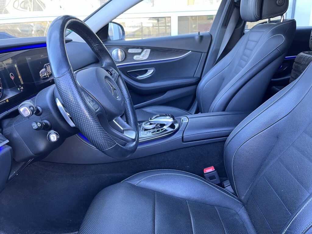 Mercedes-Benz - E - 350d T A Avantgarde Mercedes-Benz - E - 350d T A Avantgarde - Farmari