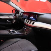 Mercedes-Benz - E - 300 e A Business Avantgarde Edition EQ Power / Suomi-auto / Päivitetty tekniikka! / DTR+ / Widescreen / Multibeam / Muistipenkit / 360° / - Sedan