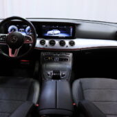Mercedes-Benz - E - 300 e A Business Avantgarde Edition EQ Power / Suomi-auto / Päivitetty tekniikka! / DTR+ / Widescreen / Multibeam / Muistipenkit / 360° / - Sedan