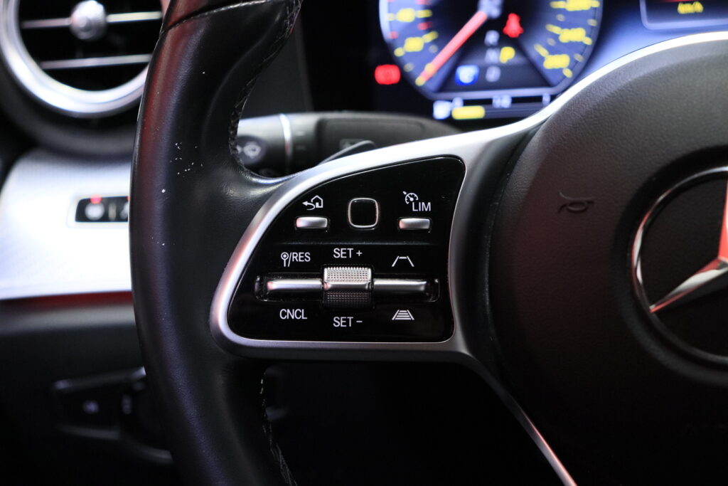 tuotekuva-Mercedes-Benz-E-FNU-947-2026-04-08-113105-16 tuotekuva-Mercedes-Benz-E-FNU-947-2026-04-08-113105-16