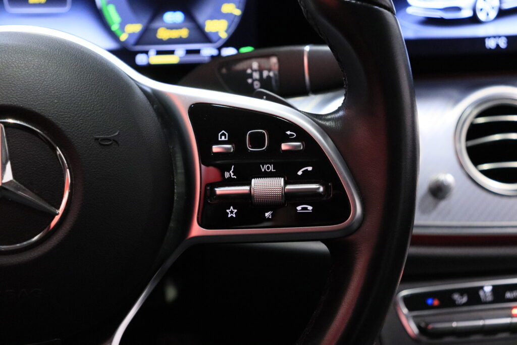 tuotekuva-Mercedes-Benz-E-FNU-947-2026-04-08-113105-17 tuotekuva-Mercedes-Benz-E-FNU-947-2026-04-08-113105-17