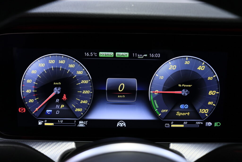 tuotekuva-Mercedes-Benz-E-FNU-947-2026-04-08-113105-19 tuotekuva-Mercedes-Benz-E-FNU-947-2026-04-08-113105-19