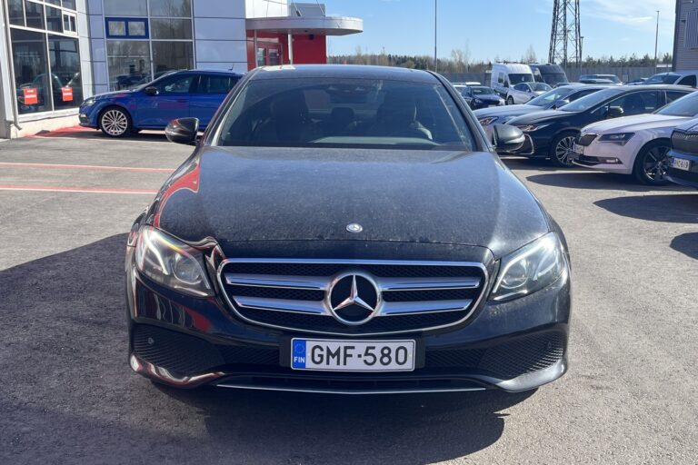 Mercedes-Benz - E - 220 d A Premium Business - Sedan