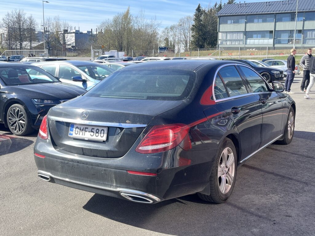 Mercedes-Benz - E - 220 d A Premium Business Mercedes-Benz - E - 220 d A Premium Business - Sedan