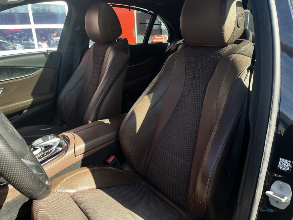 Mercedes-Benz - E - 220 d A Premium Business Mercedes-Benz - E - 220 d A Premium Business - Sedan