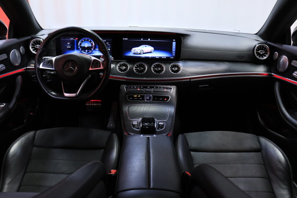 Mercedes-Benz - E - 200 4MATIC Coupé AMG // DTR+ / Burmester / Webasto / Multibeam / Widescreen / Mercedes-Benz - E - 200 4MATIC Coupé AMG // DTR+ / Burmester / Webasto / Multibeam / Widescreen / - Coupe