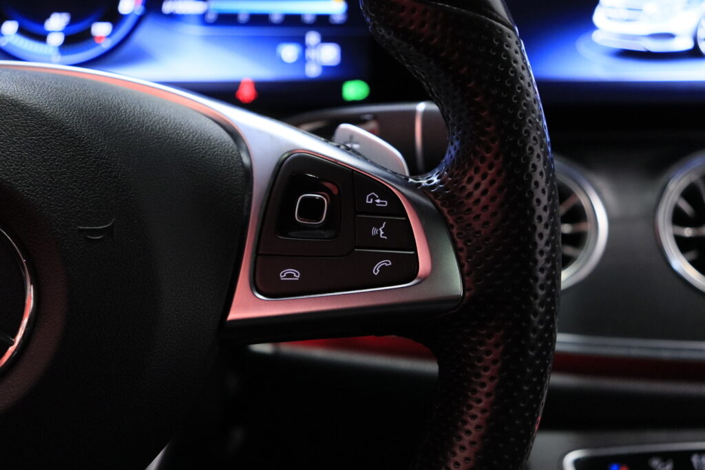 tuotekuva-Mercedes-Benz-E-JNN-521-2026-04-09-145506-15 tuotekuva-Mercedes-Benz-E-JNN-521-2026-04-09-145506-15