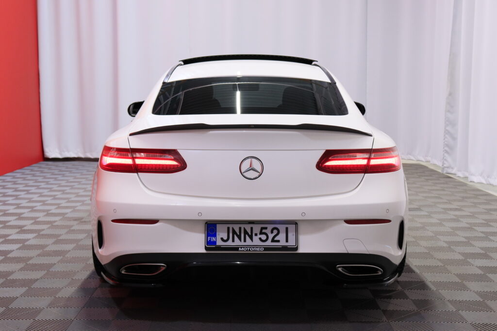 Mercedes-Benz - E - 200 4MATIC Coupé AMG // DTR+ / Burmester / Webasto / Multibeam / Widescreen / Mercedes-Benz - E - 200 4MATIC Coupé AMG // DTR+ / Burmester / Webasto / Multibeam / Widescreen / - Coupe