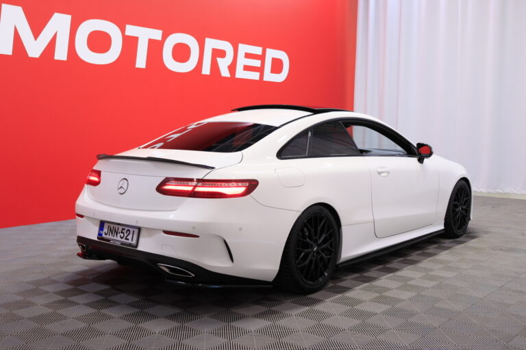 Mercedes-Benz - E - 200 4MATIC Coupé AMG // DTR+ / Burmester / Webasto / Multibeam / Widescreen / - Coupe