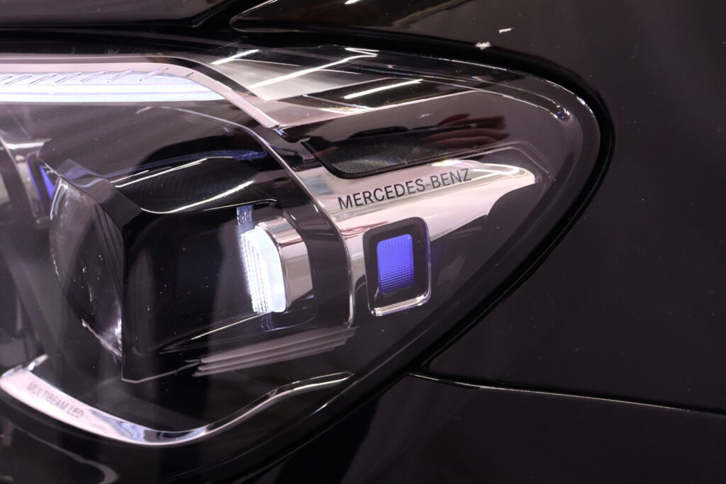 Mercedes-Benz - E - 220 d 4MATIC A Business Avantgarde / 1.om Suomi-auto / Merkkihuollot / Distronic+ / Multibeam / 360° / Keyless / Widescreen / Mercedes-Benz - E - 220 d 4MATIC A Business Avantgarde / 1.om Suomi-auto / Merkkihuollot / Distronic+ / Multibeam / 360° / Keyless / Widescreen / - Sedan