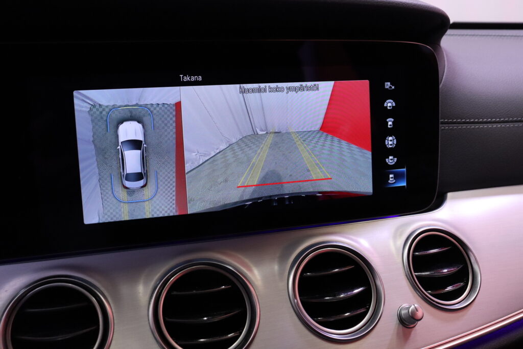 tuotekuva-Mercedes-Benz-E-YXP-985-2026-04-08-155007-25 tuotekuva-Mercedes-Benz-E-YXP-985-2026-04-08-155007-25