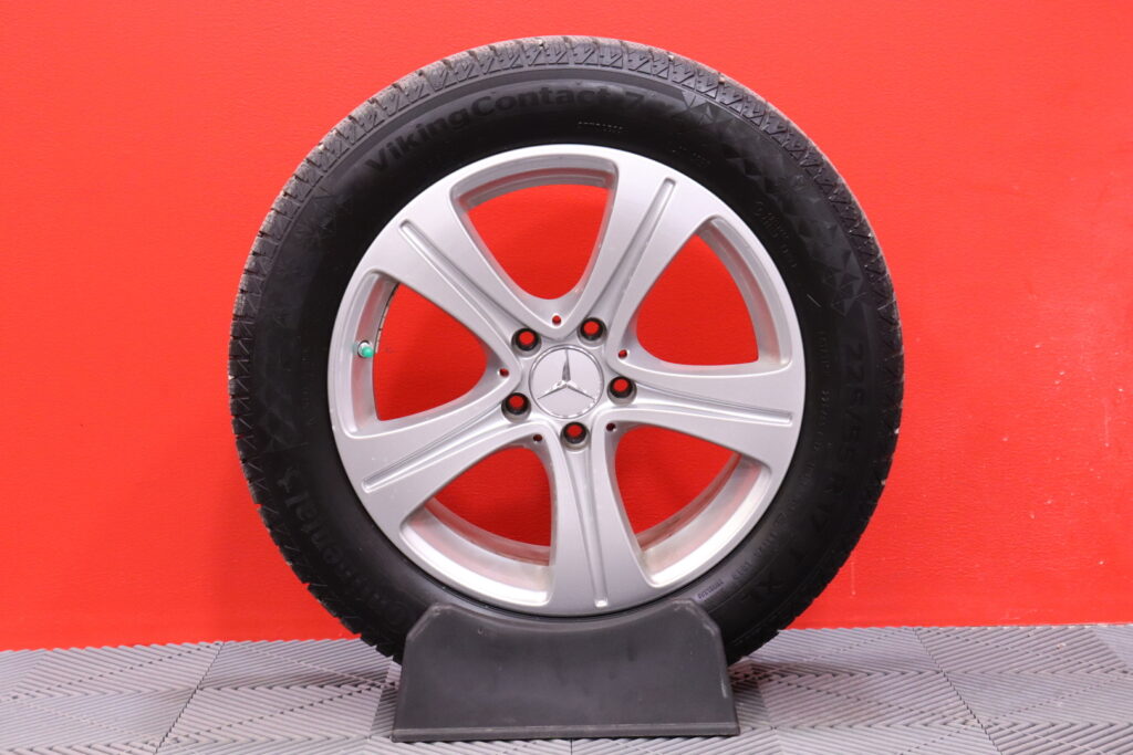 tuotekuva-Mercedes-Benz-E-YXP-985-2026-04-08-155007-34 tuotekuva-Mercedes-Benz-E-YXP-985-2026-04-08-155007-34