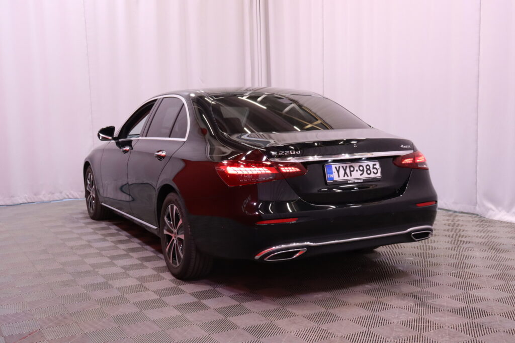 Mercedes-Benz - E - 220 d 4MATIC A Business Avantgarde / 1.om Suomi-auto / Merkkihuollot / Distronic+ / Multibeam / 360° / Keyless / Widescreen / Mercedes-Benz - E - 220 d 4MATIC A Business Avantgarde / 1.om Suomi-auto / Merkkihuollot / Distronic+ / Multibeam / 360° / Keyless / Widescreen / - Sedan