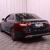 Mercedes-Benz - E - 220 d 4MATIC A Business Avantgarde / 1.om Suomi-auto / Merkkihuollot / Distronic+ / Multibeam / 360° / Keyless / Widescreen / - Sedan