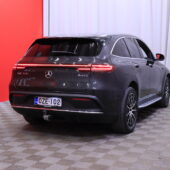 Mercedes-Benz - EQC - 400 4Matic Business AMG // Distronic+ / Multibeam / Burmester / Kattoluukku / P-kamera / Vetokoukku / IHC+ / Keyless // - Maastoauto