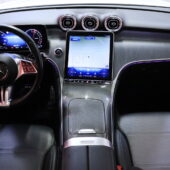 Mercedes-Benz - GLC - 300 e 4MATIC // Distronic+ / Burmester / Panorama / Koukku / Muistipenkit / Kamera / CarPlay / Digimittari // - Maastoauto