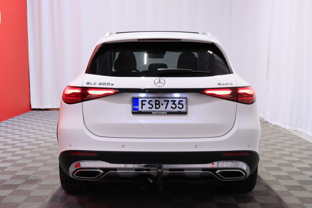 Mercedes-Benz - GLC - 300 e 4MATIC // Distronic+ / Burmester / Panorama / Koukku / Muistipenkit / Kamera / CarPlay / Digimittari // Mercedes-Benz - GLC - 300 e 4MATIC // Distronic+ / Burmester / Panorama / Koukku / Muistipenkit / Kamera / CarPlay / Digimittari // - Maastoauto