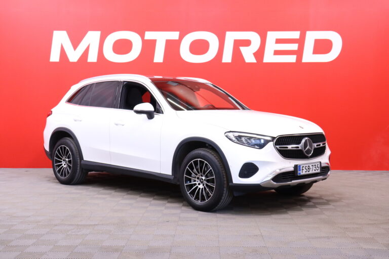 Mercedes-Benz - GLC - 300 e 4MATIC // Distronic+ / Burmester / Panorama / Koukku / Muistipenkit / Kamera / CarPlay / Digimittari // - Maastoauto