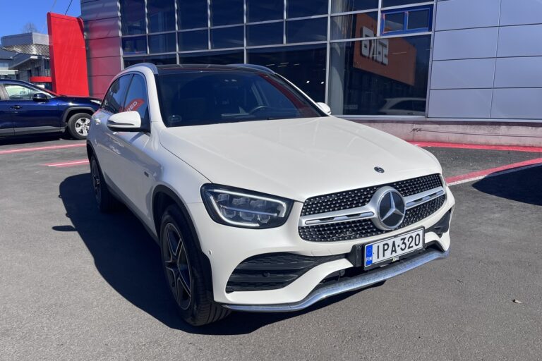 Mercedes-Benz - GLC - 300 e 4MATIC A Business EQ Power / AMG / - Maastoauto