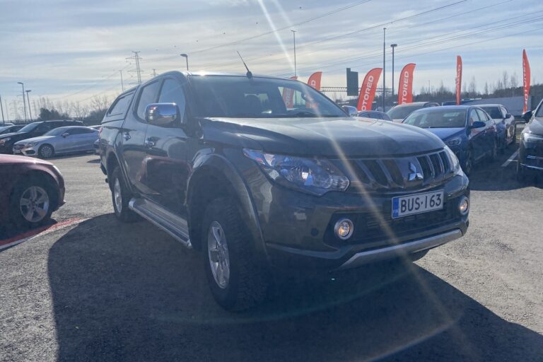 Mitsubishi - L200 - Double Cab 2,4 DI-D Magnum / SIS.ALV / - Avolava