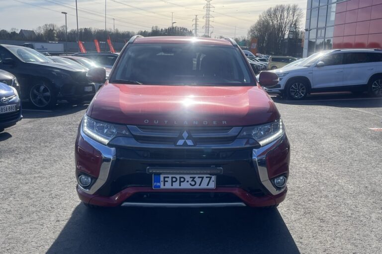 Mitsubishi - Outlander PHEV - Instyle Navi 4WD 5P - Farmari