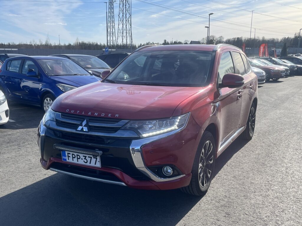 Mitsubishi - Outlander PHEV - Instyle Navi 4WD 5P - Farmari