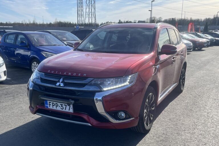 Mitsubishi - Outlander PHEV - Instyle Navi 4WD 5P - Farmari