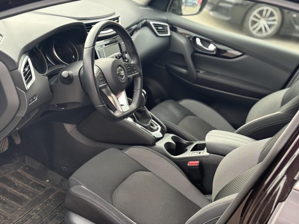 Nissan - Qashqai - DIG-T 160 N-Connecta 2WD DCT NNC // 360° / Lohko / Cruise / LED / Bluetooth // Nissan - Qashqai - DIG-T 160 N-Connecta 2WD DCT NNC // 360° / Lohko / Cruise / LED / Bluetooth // - Maastoauto