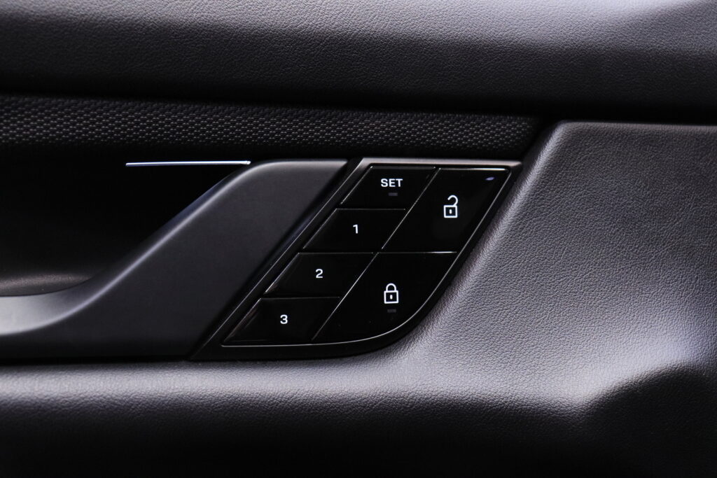 Porsche - Taycan - 4S Performance Battery + // SOH 93% / Flektit vaihdettu /ACC / Sport Chrono + / Bose // Porsche - Taycan - 4S Performance Battery + // SOH 93% / Flektit vaihdettu /ACC / Sport Chrono + / Bose // - Viistoperä