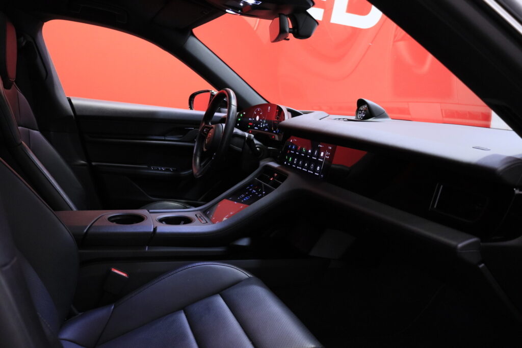 Porsche - Taycan - 4S Performance Battery + // SOH 93% / Flektit vaihdettu /ACC / Sport Chrono + / Bose // Porsche - Taycan - 4S Performance Battery + // SOH 93% / Flektit vaihdettu /ACC / Sport Chrono + / Bose // - Viistoperä