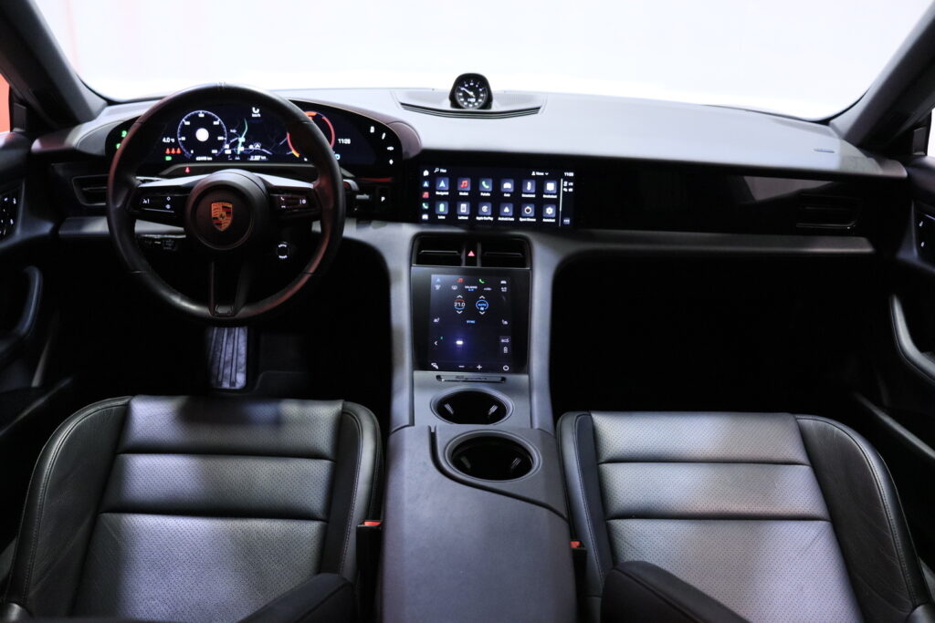 Porsche - Taycan - 4S Performance Battery + // SOH 93% / Flektit vaihdettu /ACC / Sport Chrono + / Bose // Porsche - Taycan - 4S Performance Battery + // SOH 93% / Flektit vaihdettu /ACC / Sport Chrono + / Bose // - Viistoperä