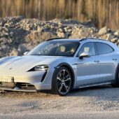 Porsche - Taycan - Turbo Cross Tursimo // Burmester / Matkustajan näyttö / PASM / PCCB / ACC / HUD / 360° / 4-pyöräohajus // - Farmari