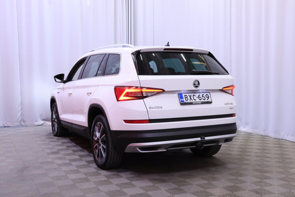 Skoda - Kodiaq - 2,0 TDI 190 4x4 Scout DSG Autom. // Jakopää tehty 11/2025 / 7-P / 1.om. Suomi auto / ACC / Webasto / Canton / Koukku // Skoda - Kodiaq - 2,0 TDI 190 4x4 Scout DSG Autom. // Jakopää tehty 11/2025 / 7-P / 1.om. Suomi auto / ACC / Webasto / Canton / Koukku // - Maastoauto