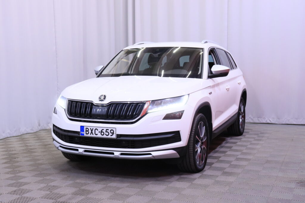 Skoda - Kodiaq - 2,0 TDI 190 4x4 Scout DSG Autom. // Jakopää tehty 11/2025 / 7-P / 1.om. Suomi auto / ACC / Webasto / Canton / Koukku // Skoda - Kodiaq - 2,0 TDI 190 4x4 Scout DSG Autom. // Jakopää tehty 11/2025 / 7-P / 1.om. Suomi auto / ACC / Webasto / Canton / Koukku // - Maastoauto