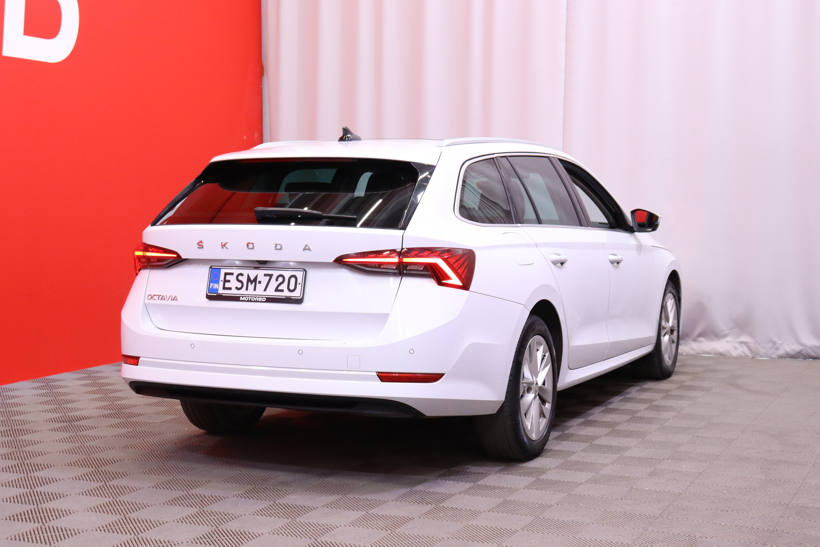 Skoda - Octavia - Combi 2,0 TDI 150 Style Launch Edition DSG // ACC / Webasto / Muistipenkit / Panorama / Matrix LED  / HUD // - Farmari