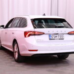 Skoda - Octavia - Combi 2,0 TDI 150 Style Launch Edition DSG // ACC / Webasto / Muistipenkit / Panorama / Matrix LED  / HUD // - Farmari