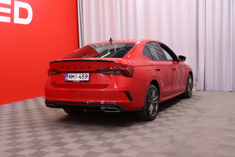 Skoda - Octavia - 1,4 TSI PHEV RS iV DSG Autom // ACC / Matrix / DCC / Webasto / Canton / HUD / Keyless / Hieronta / Digimittari - Sedan