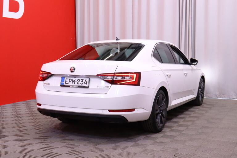 Skoda - Superb - 2,0 TDI 150 Style BusinessLine DSG Autom. // Suomi-auto / ACC / Webasto / Canton / Muistipenkki / Bi-Xenon / Keyless // - Sedan