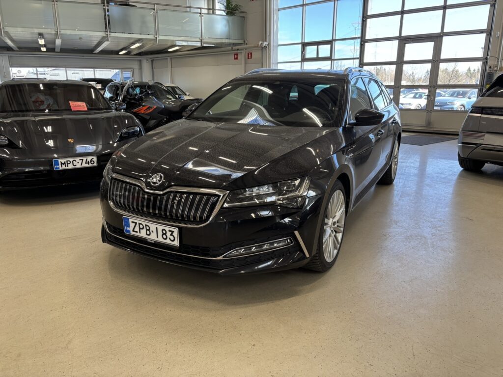 Skoda - Superb - SUPERB Farmari (AC) 5ov 1395cm3 A - Farmari
