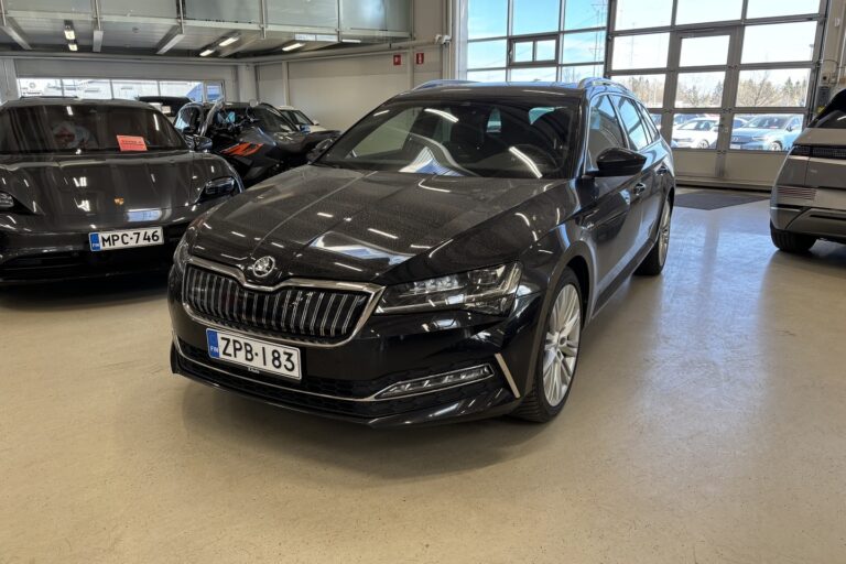 Skoda - Superb - SUPERB Farmari (AC) 5ov 1395cm3 A - Farmari