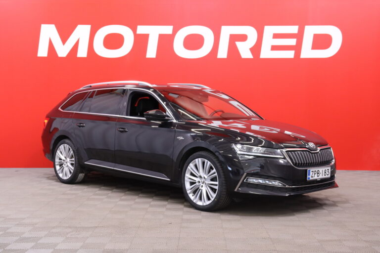 Skoda - Superb - Combi 1,4 TSI PHEV L&K iV // ACC / KeyLess / Sähköpenkit Muistilla / Peruutus Kamera / Canton / Panoraama // - Farmari