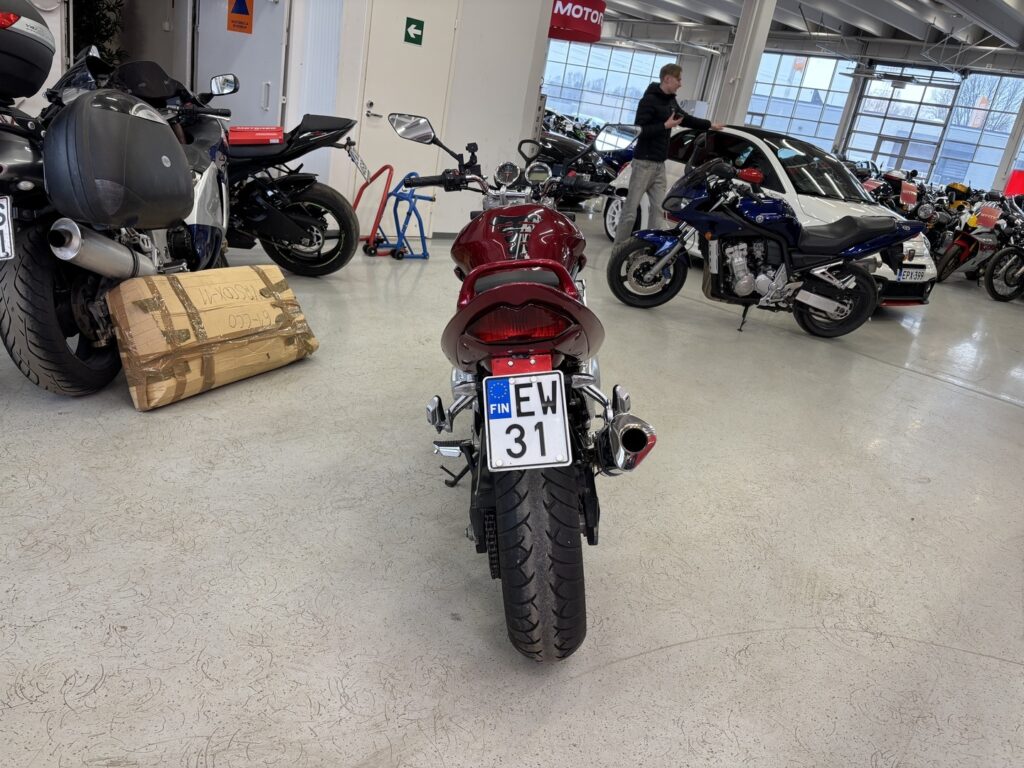 Suzuki - GSF - 1250 A Bandit // Juuri saapunut / Yoshimura / Paremmat kuvat ja tiedot tulossa // Suzuki - GSF - 1250 A Bandit // Juuri saapunut / Yoshimura / Paremmat kuvat ja tiedot tulossa // - Moottoripyörä