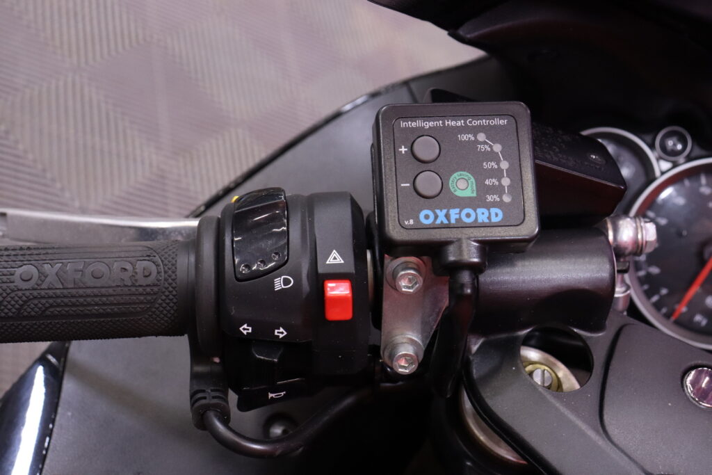 Suzuki - GSX - 1300R Hayabusa // Akrapovic-putkisto / ABS / Brembo // Suzuki - GSX - 1300R Hayabusa // Akrapovic-putkisto / ABS / Brembo // - Moottoripyörä