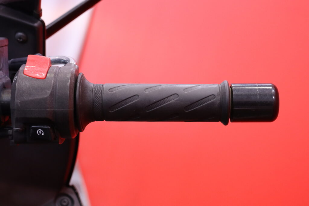 Suzuki - GSX - 650 F // Juuri saapunut! / Suomi-pyörä / A2 kuristettavissa / Vaihdenäyttö // Suzuki - GSX - 650 F // Juuri saapunut! / Suomi-pyörä / A2 kuristettavissa / Vaihdenäyttö // - Moottoripyörä